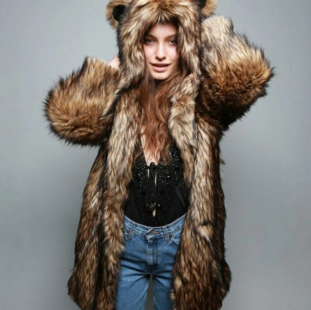 Spirit Hoods Grizzly faux fur coat